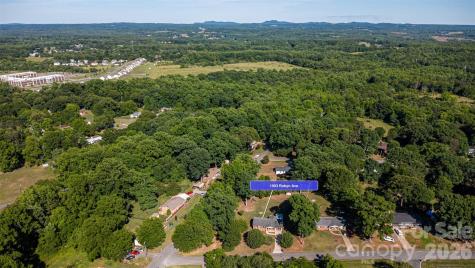 1903 Robyn Avenue Shelby NC 28152