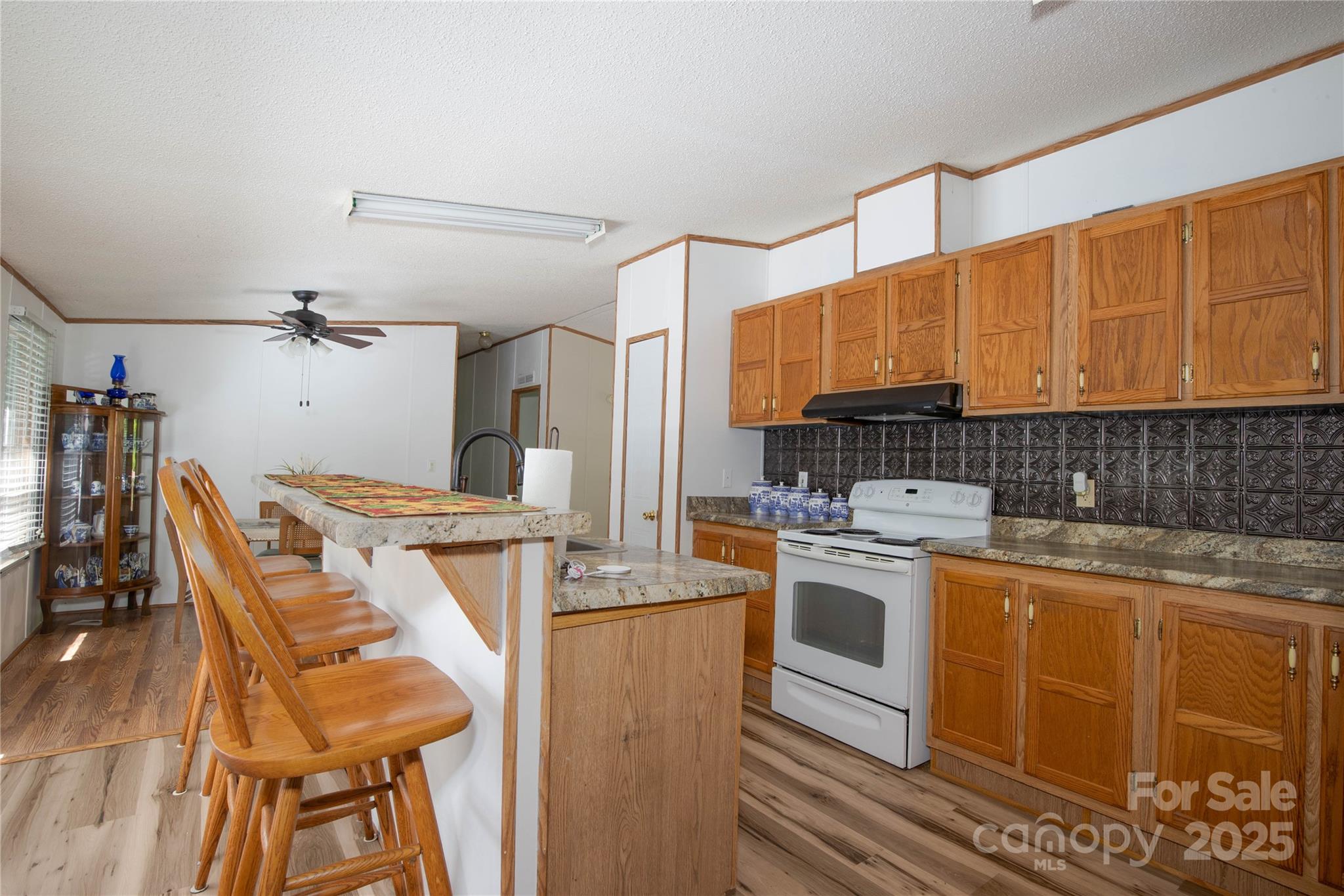 689 Bradford Road Burnsville NC 28714