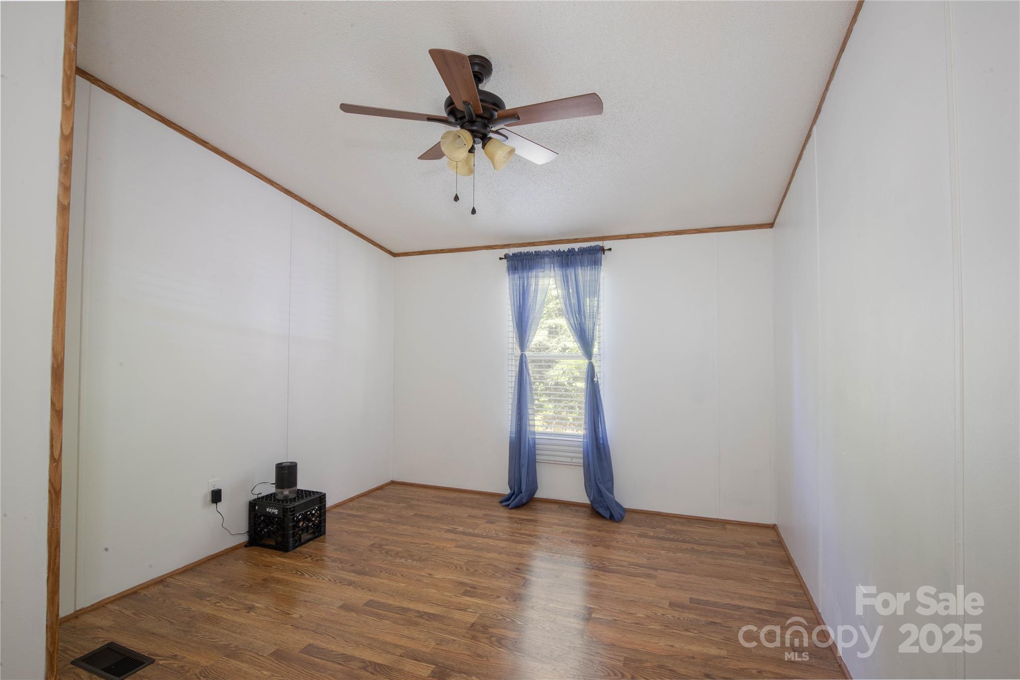 689 Bradford Road Burnsville NC 28714