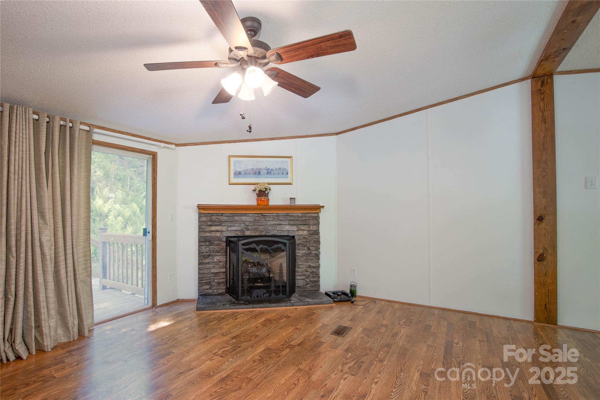 689 Bradford Road Burnsville NC 28714