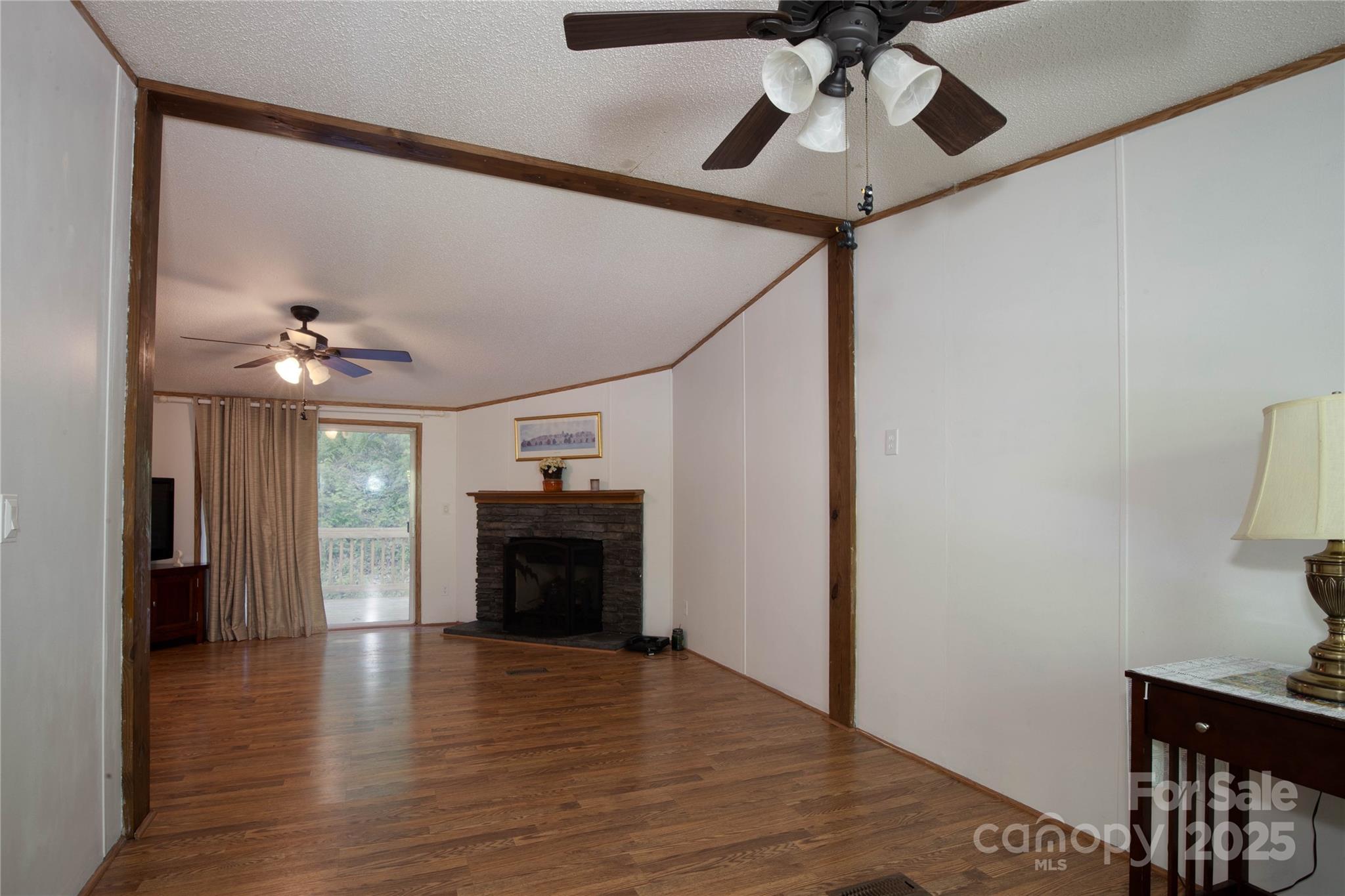 689 Bradford Road Burnsville NC 28714