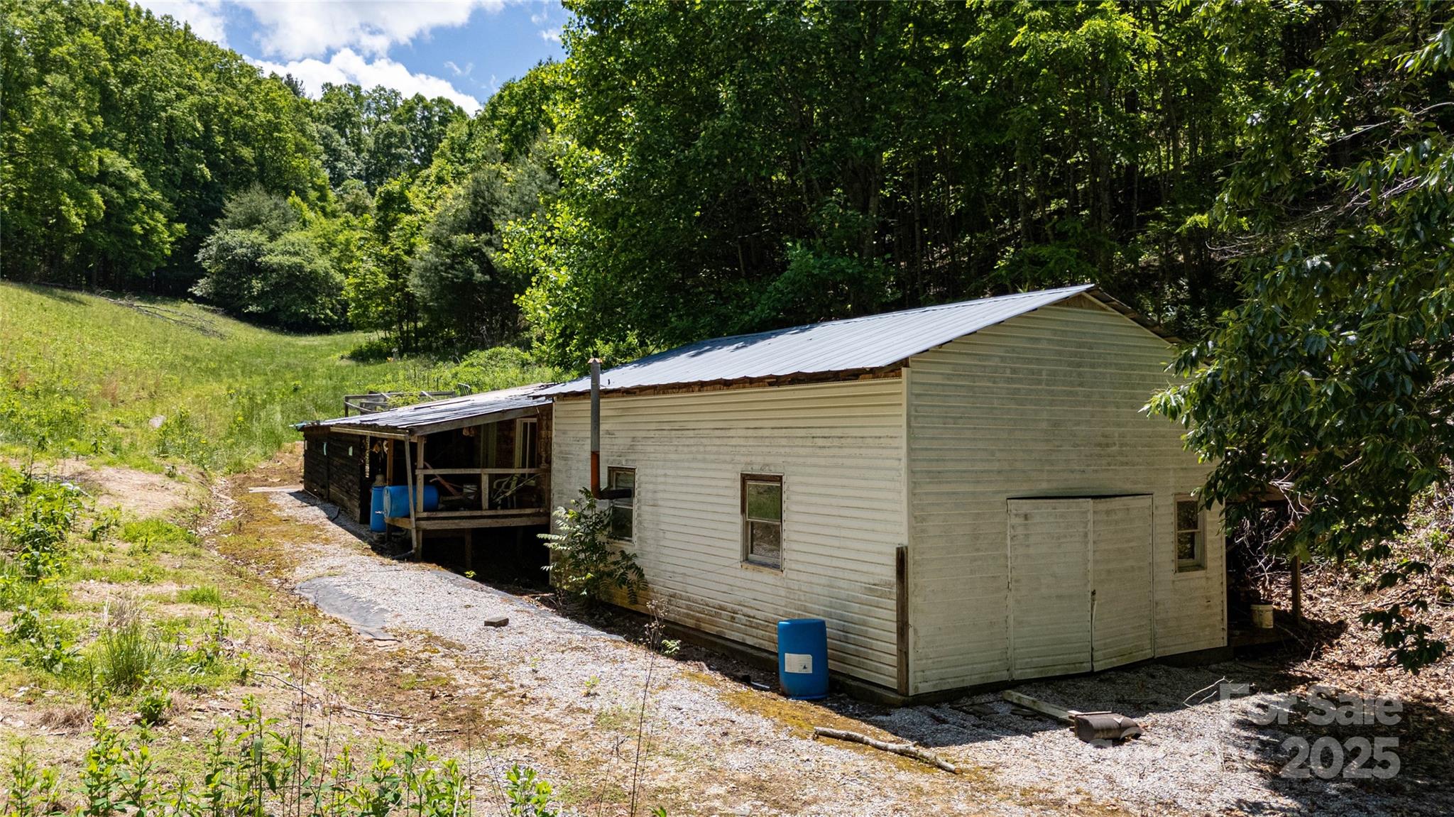 689 Bradford Road Burnsville NC 28714