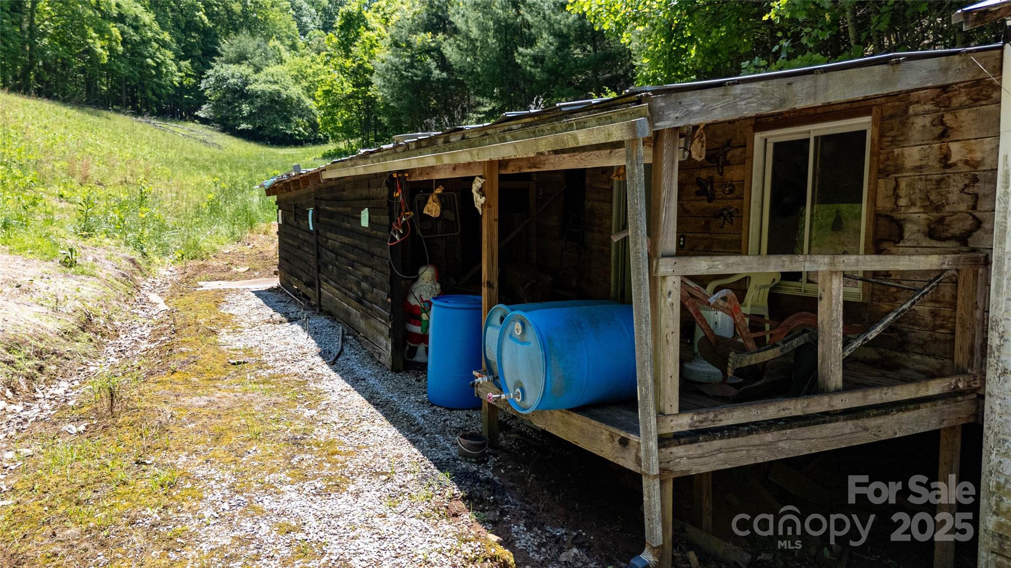 689 Bradford Road Burnsville NC 28714