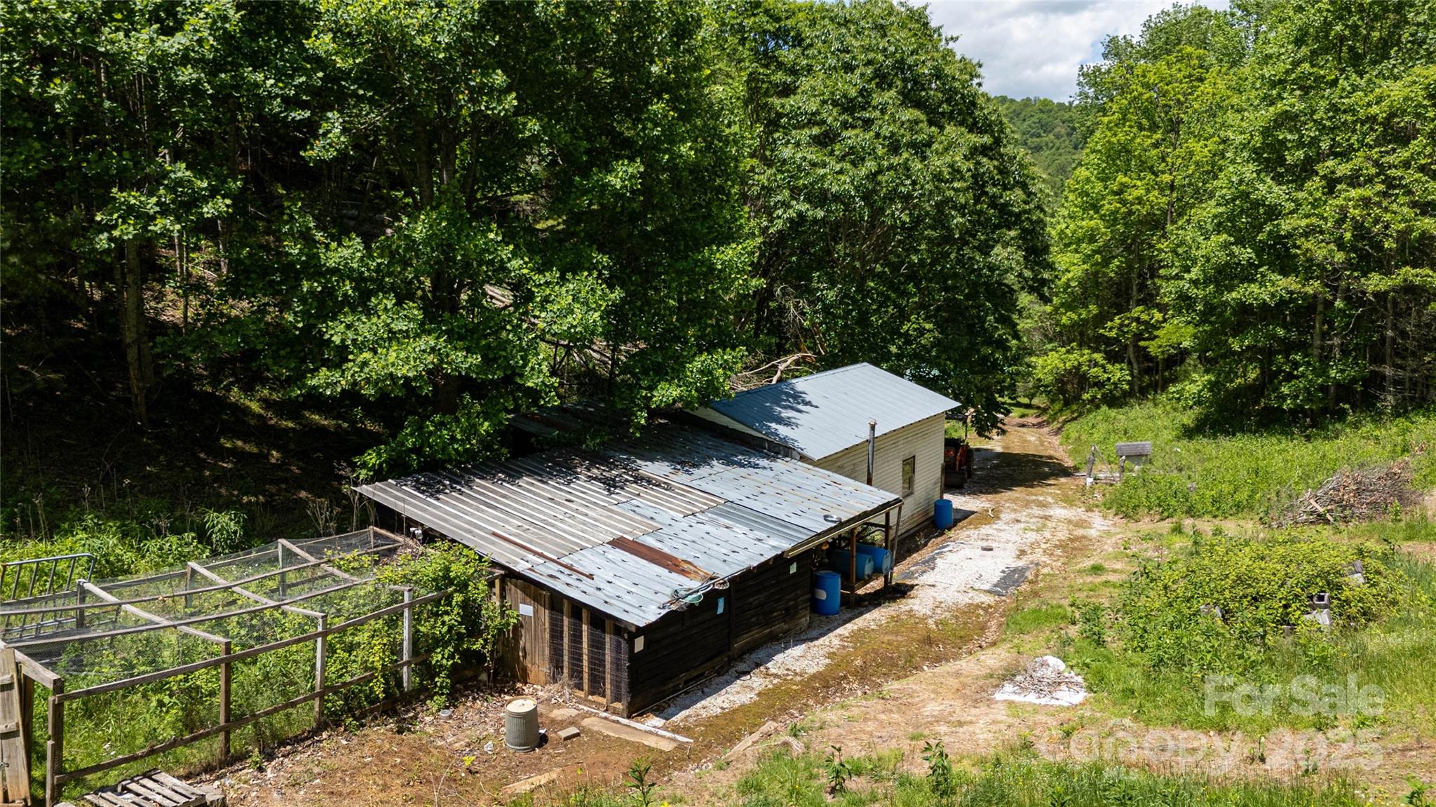 689 Bradford Road Burnsville NC 28714