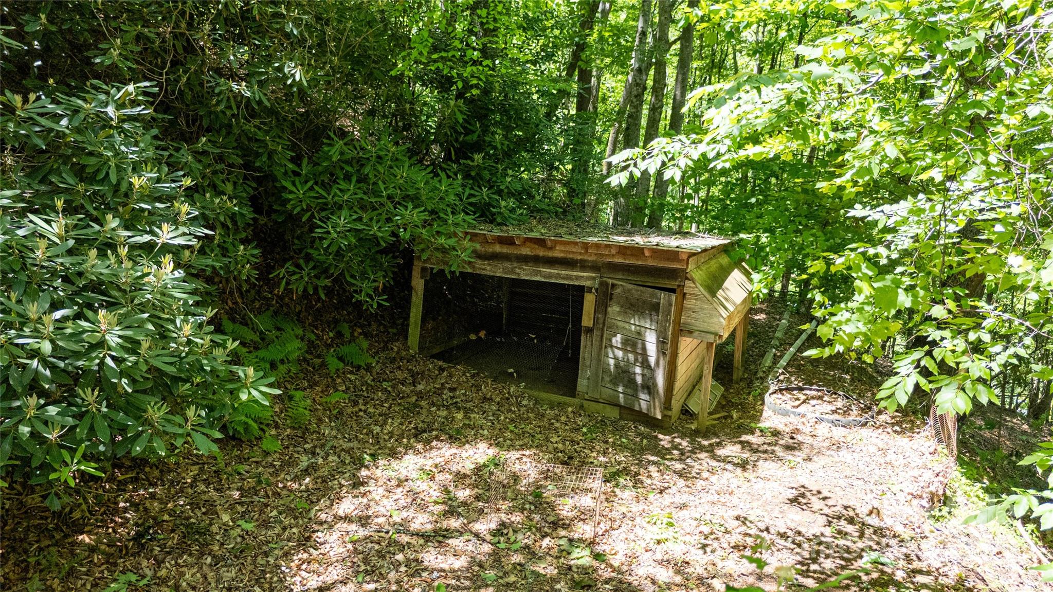 689 Bradford Road Burnsville NC 28714