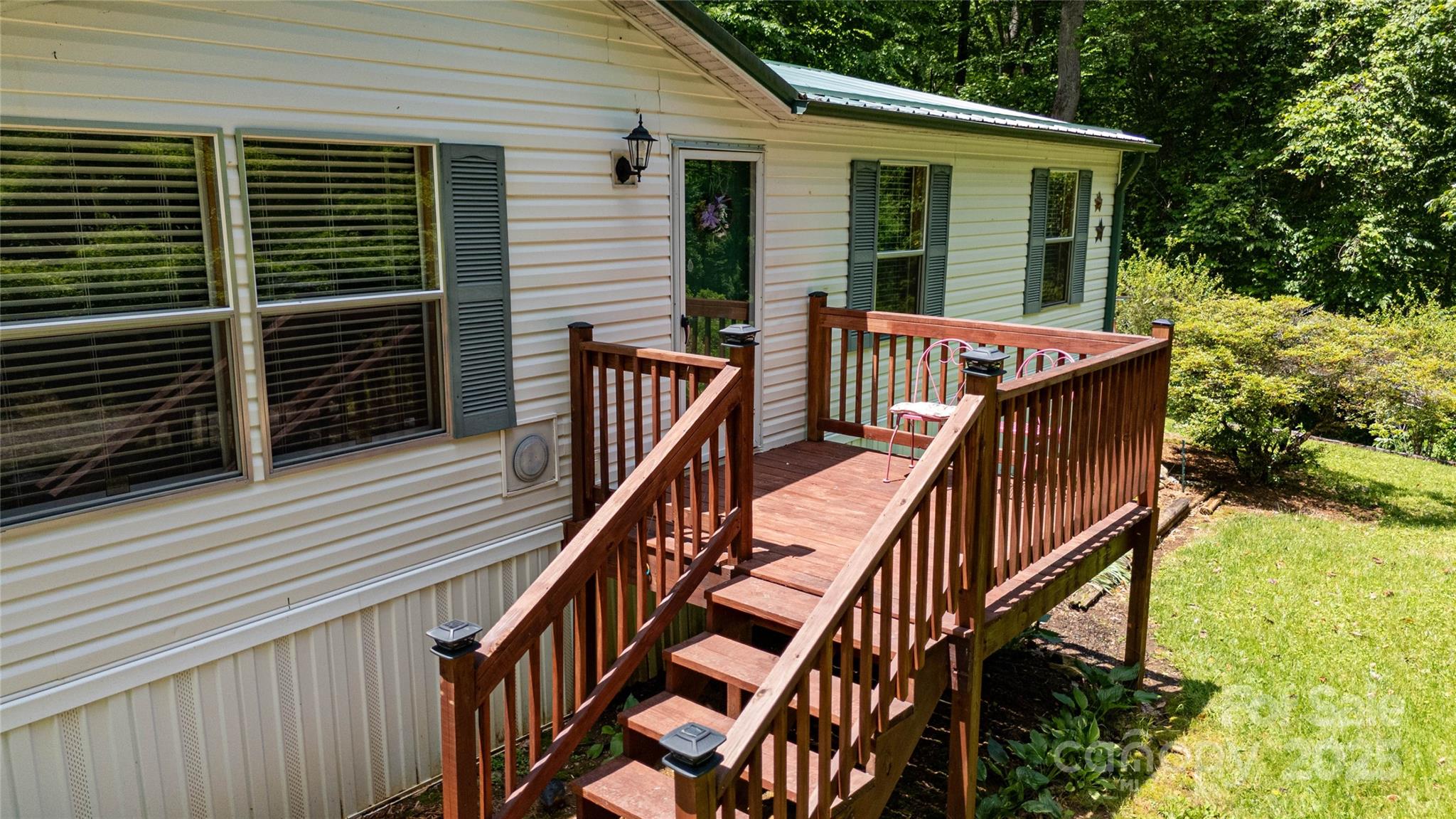689 Bradford Road Burnsville NC 28714