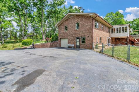 38 Chadwick Wade Drive Asheville NC 28804