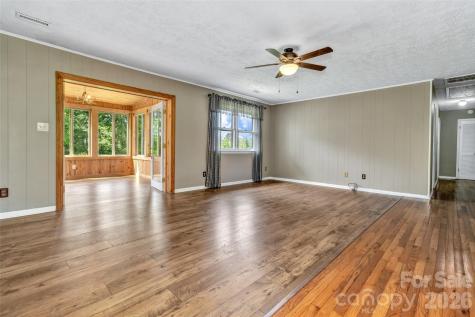 38 Chadwick Wade Drive Asheville NC 28804