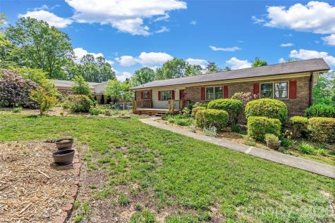 38 Chadwick Wade Drive Asheville NC 28804