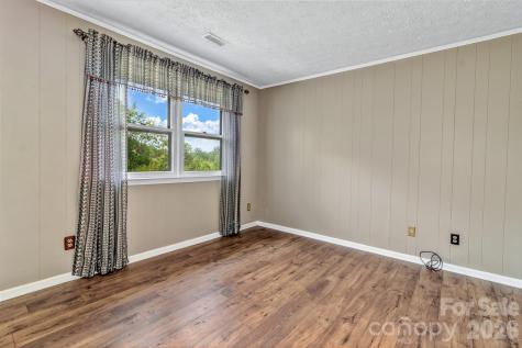 38 Chadwick Wade Drive Asheville NC 28804