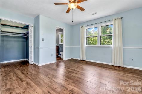 38 Chadwick Wade Drive Asheville NC 28804