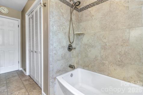 38 Chadwick Wade Drive Asheville NC 28804