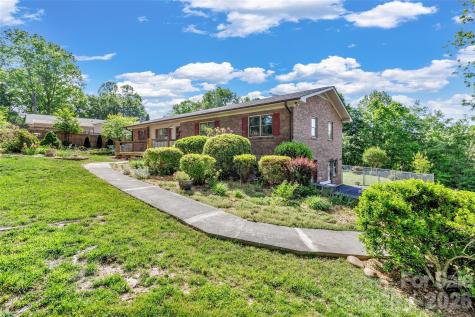 38 Chadwick Wade Drive Asheville NC 28804