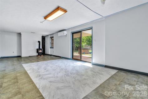 38 Chadwick Wade Drive Asheville NC 28804