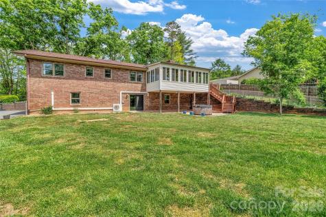 38 Chadwick Wade Drive Asheville NC 28804