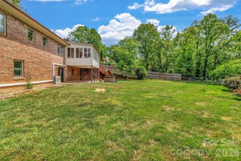 38 Chadwick Wade Drive Asheville NC 28804