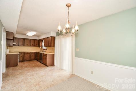 2209 Waverly Drive Monroe NC 28112