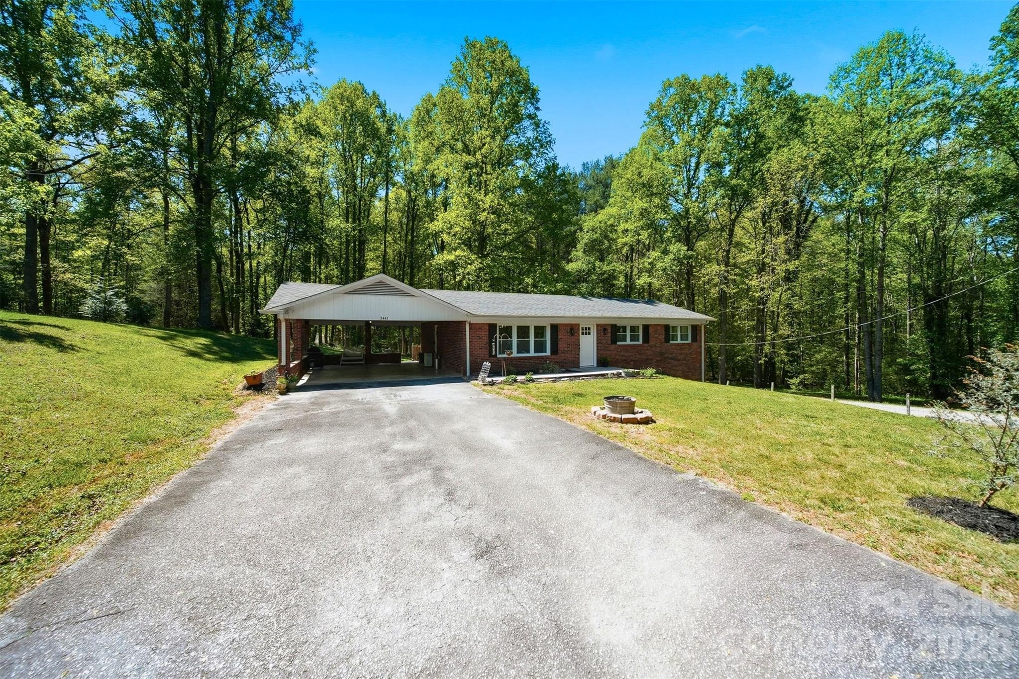 3441 Spencer Heights Place Lenoir NC 28645