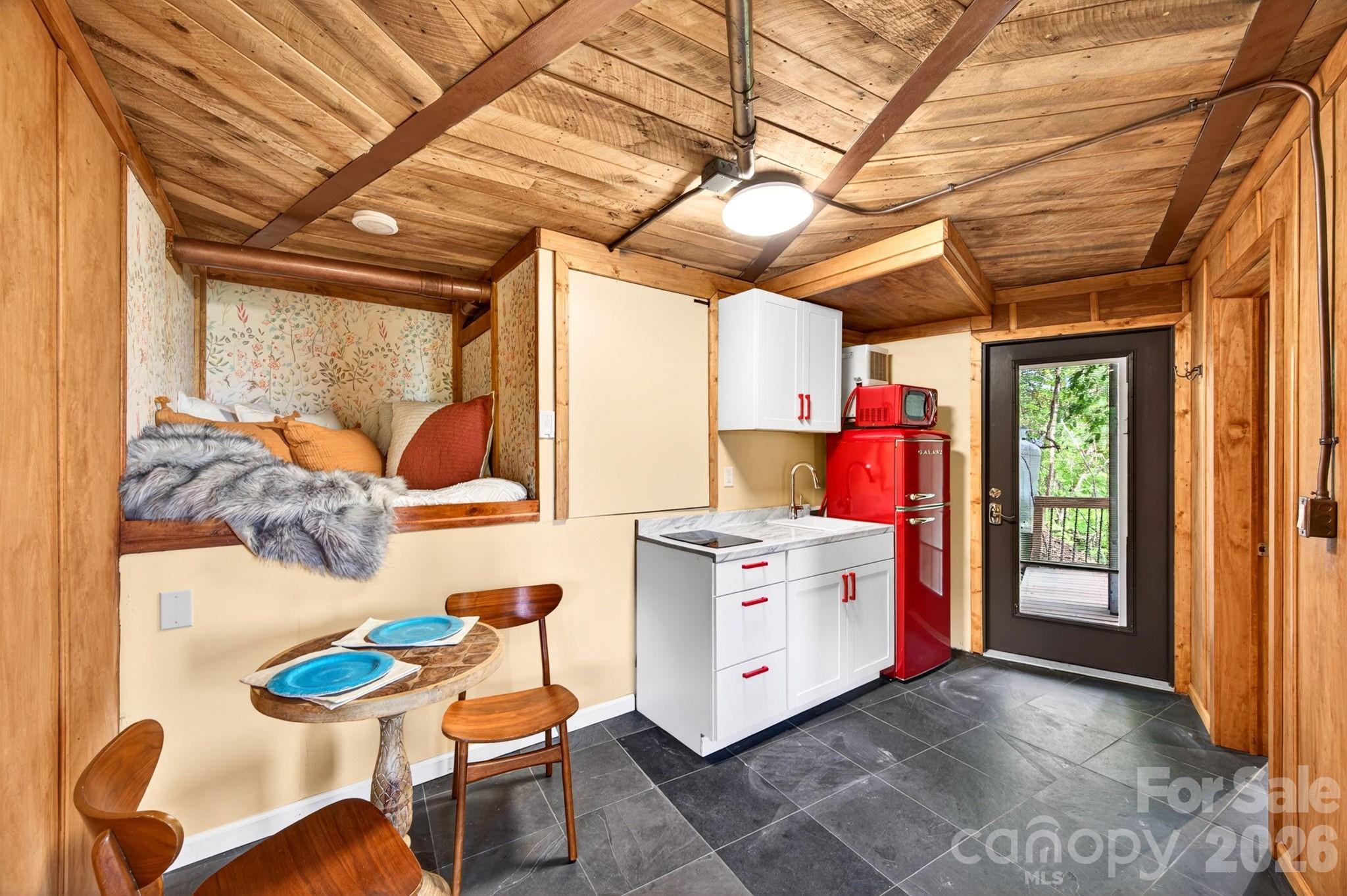 106 Windy Gap Road Asheville NC 28804