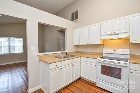 5424 Amado Street Charlotte NC 28215