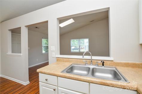 5424 Amado Street Charlotte NC 28215