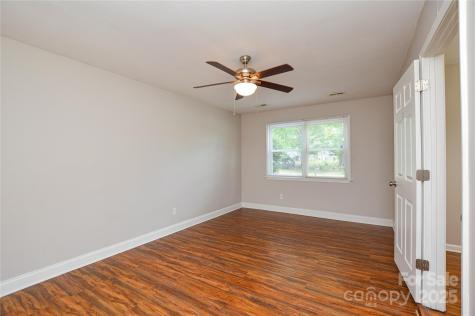 5424 Amado Street Charlotte NC 28215