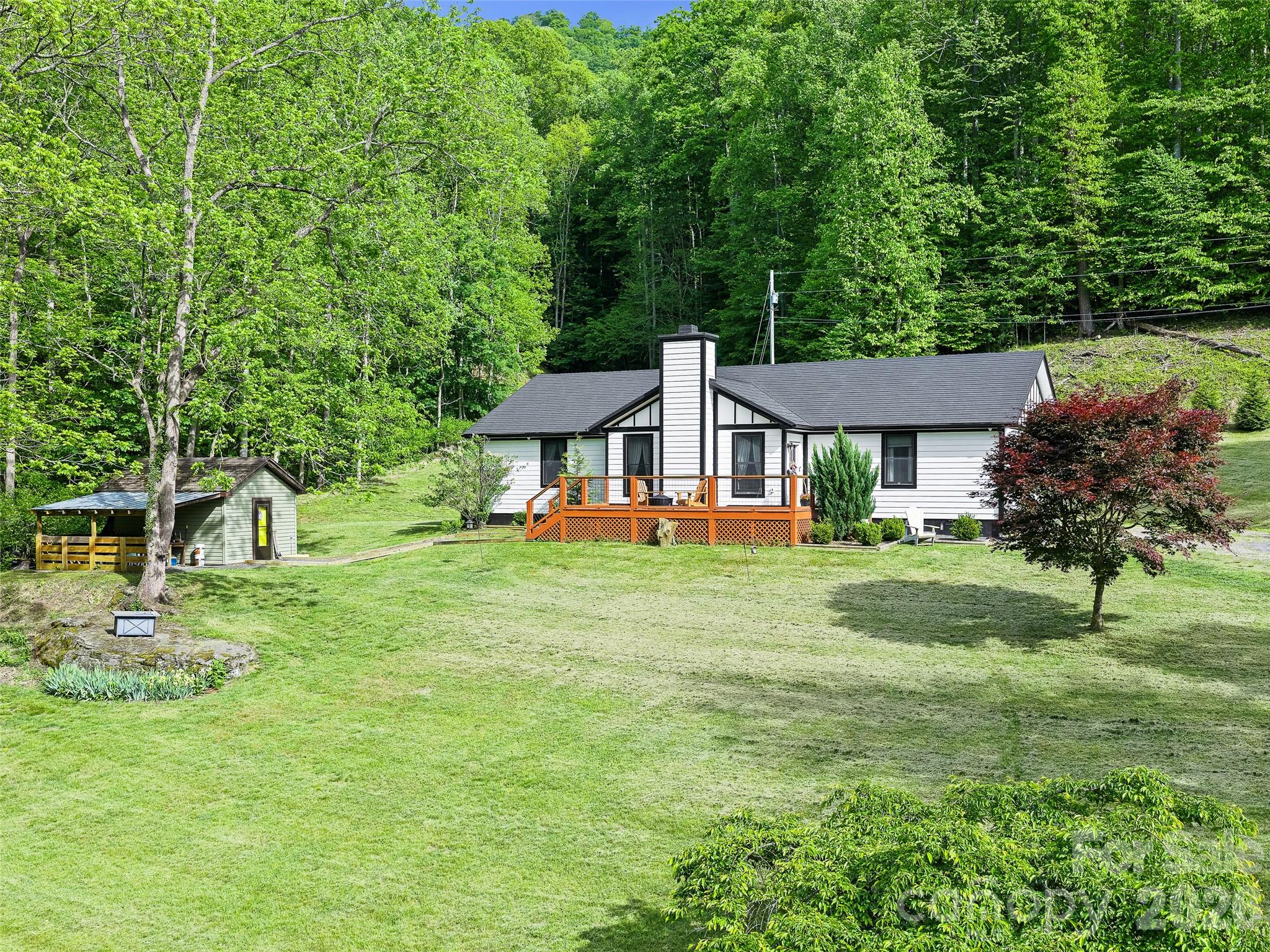 101 Waterwheel Drive Green Mountain NC 28740