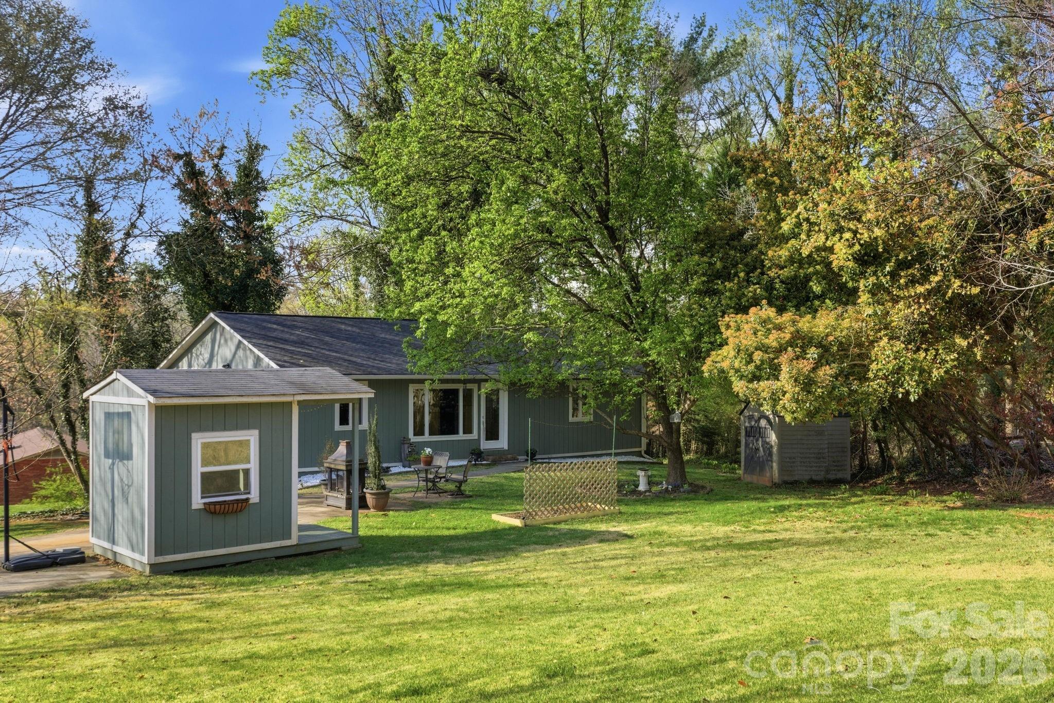 120 42nd Avenue Circle NE Hickory NC 28601