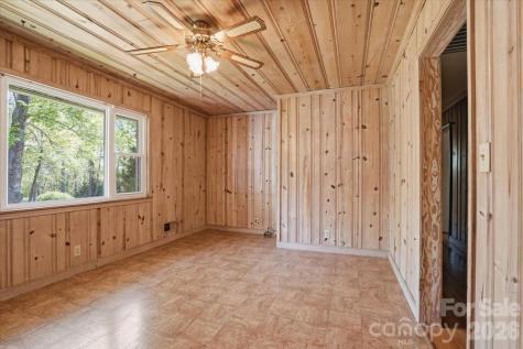 160 Denton Street Columbus NC 28722
