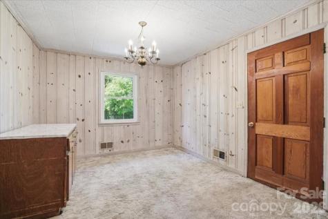 160 Denton Street Columbus NC 28722