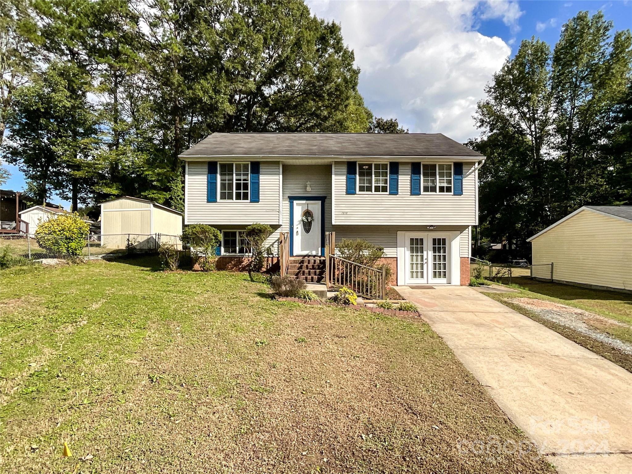 7838 Elm Tree Lane Charlotte NC 28227