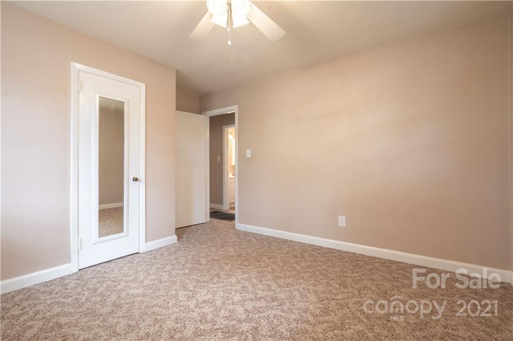 1755 1st Avenue NW Hickory NC 28601