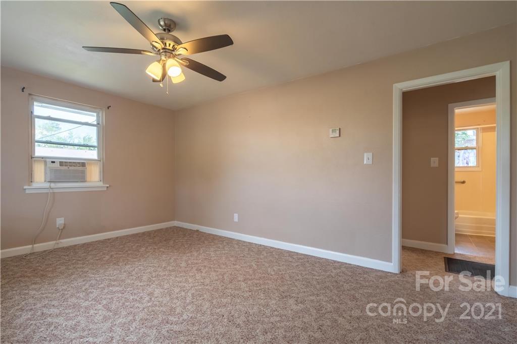 1755 1st Avenue NW Hickory NC 28601