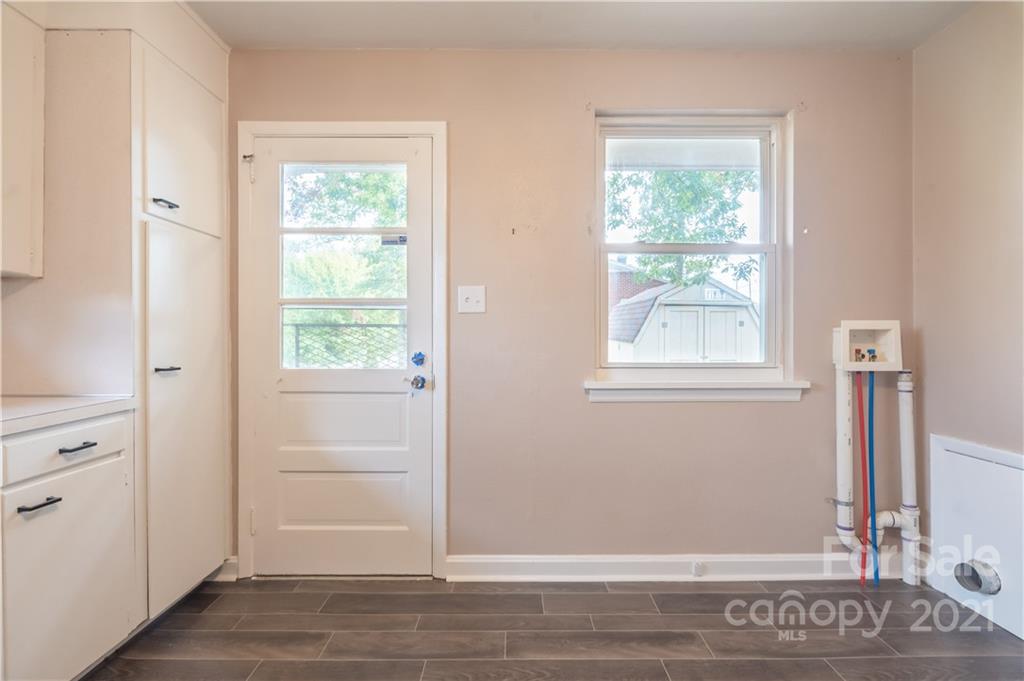 1755 1st Avenue NW Hickory NC 28601