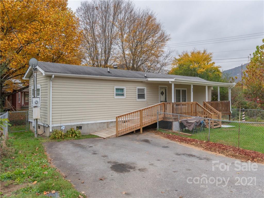 402 Riverbend Street Waynesville NC 28786