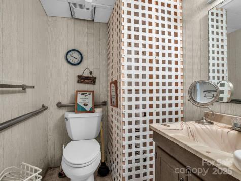 421 Chickadee Lane Brevard NC 28712