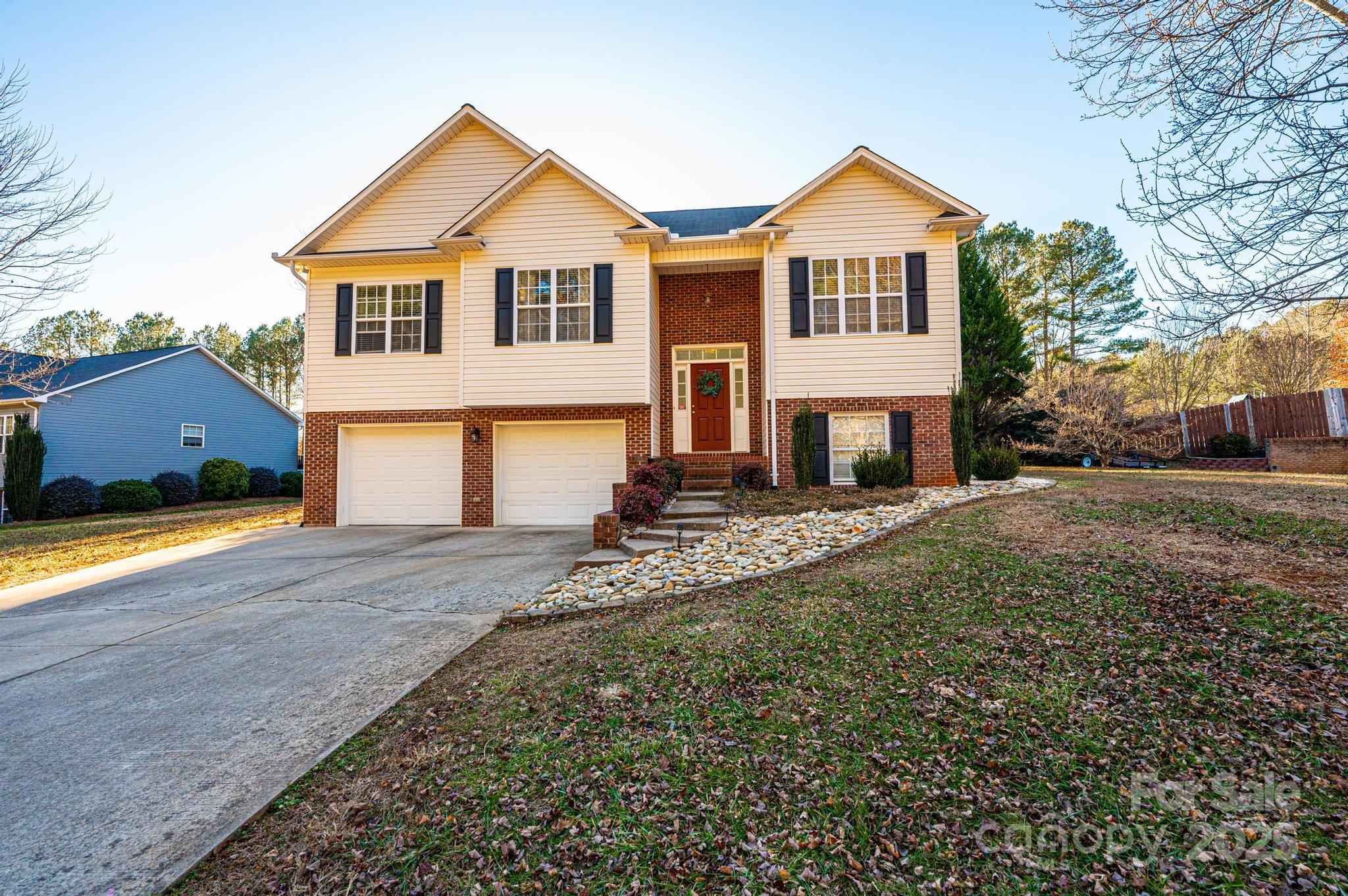 5241 Whitewater Drive Hickory NC 28601