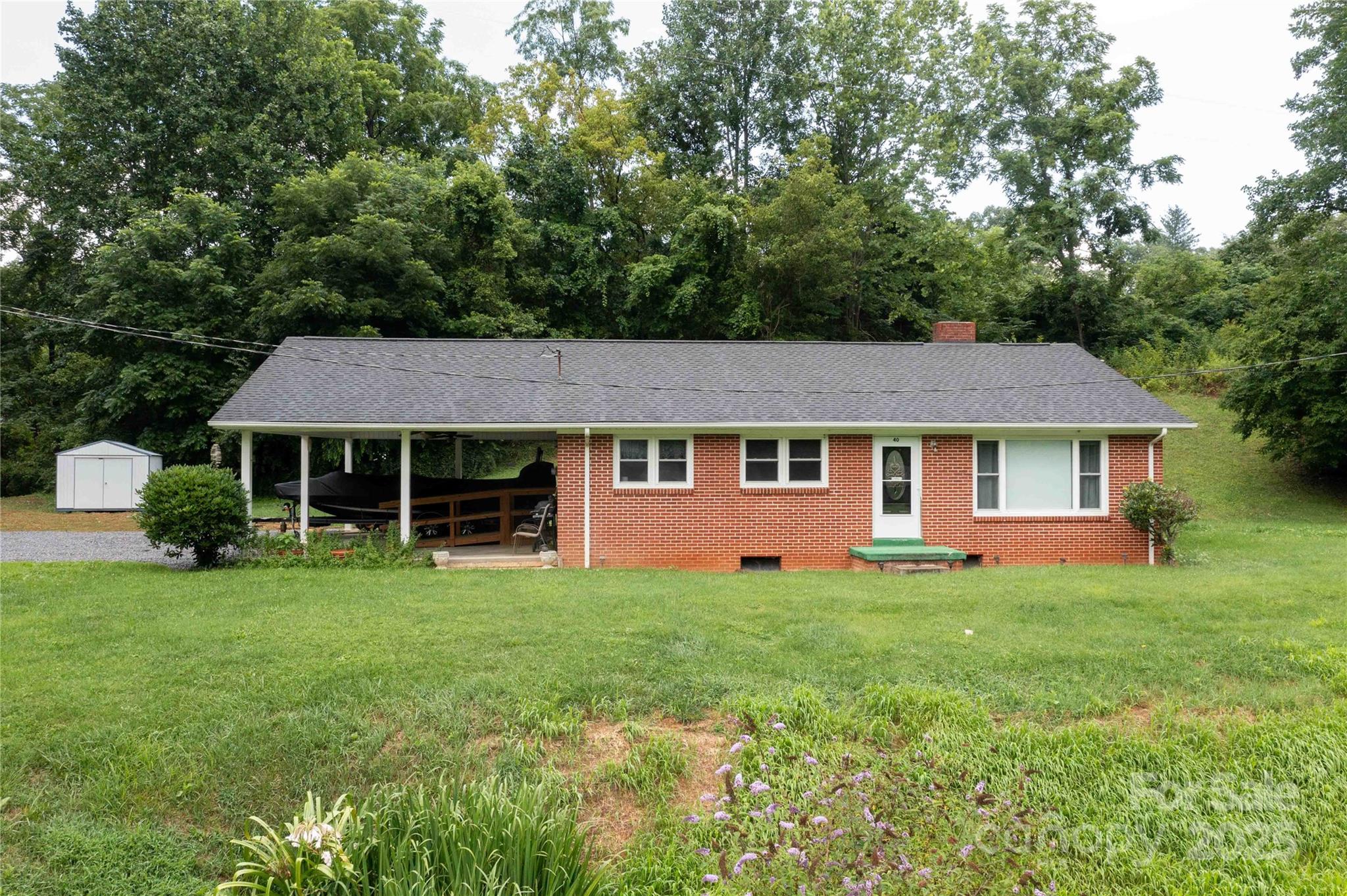 40 Double Island Road Burnsville NC 28714