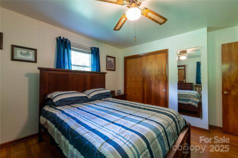 40 Double Island Road Burnsville NC 28714