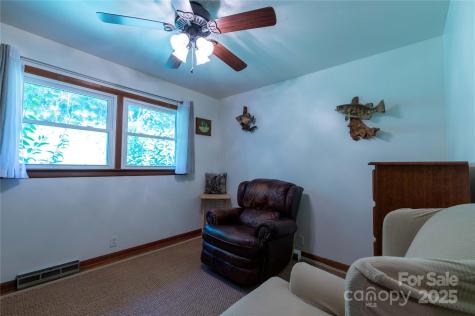 40 Double Island Road Burnsville NC 28714