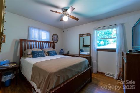 40 Double Island Road Burnsville NC 28714