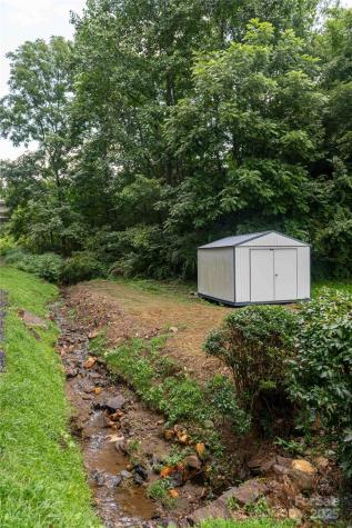 40 Double Island Road Burnsville NC 28714