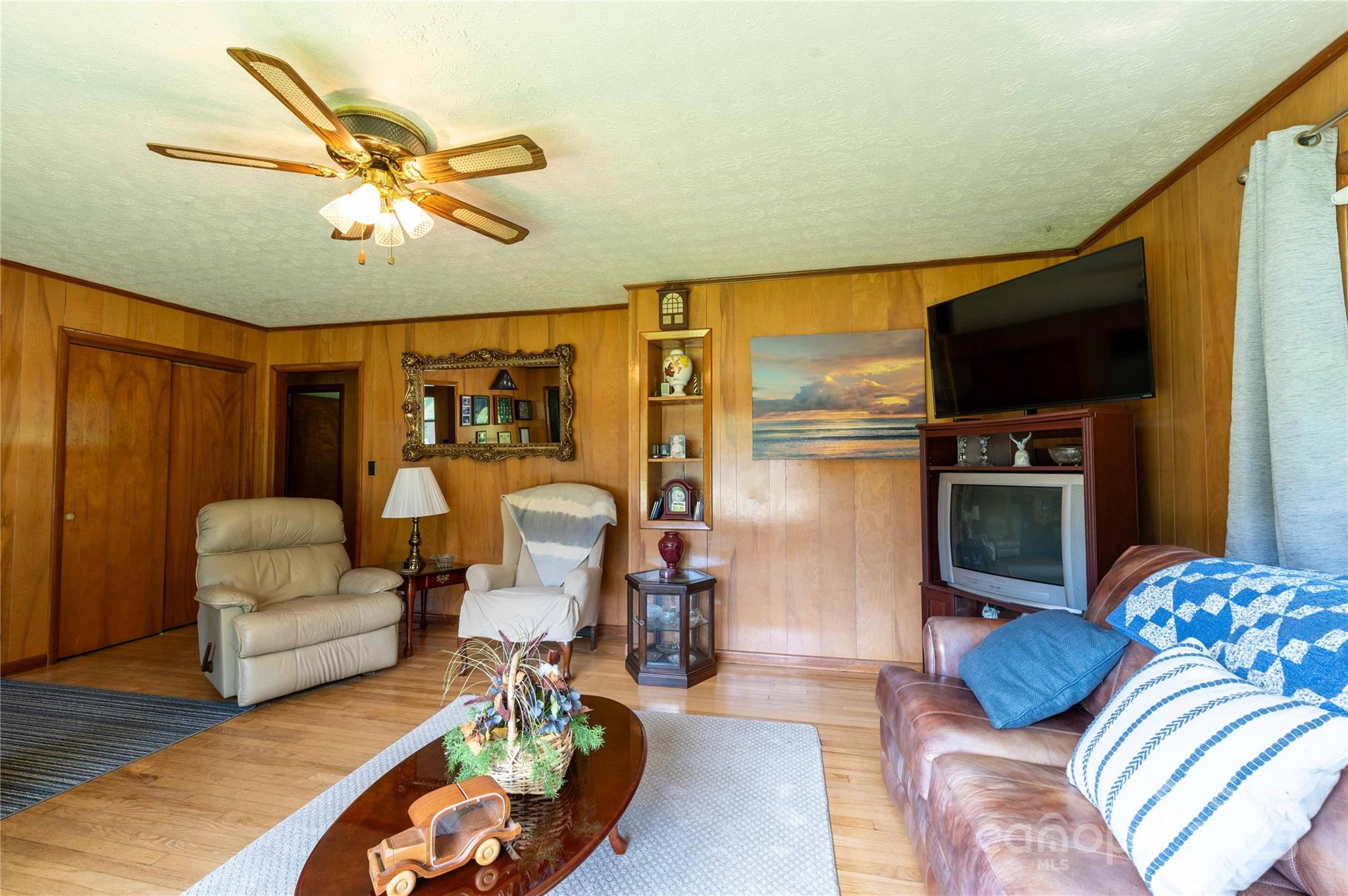 40 Double Island Road Burnsville NC 28714