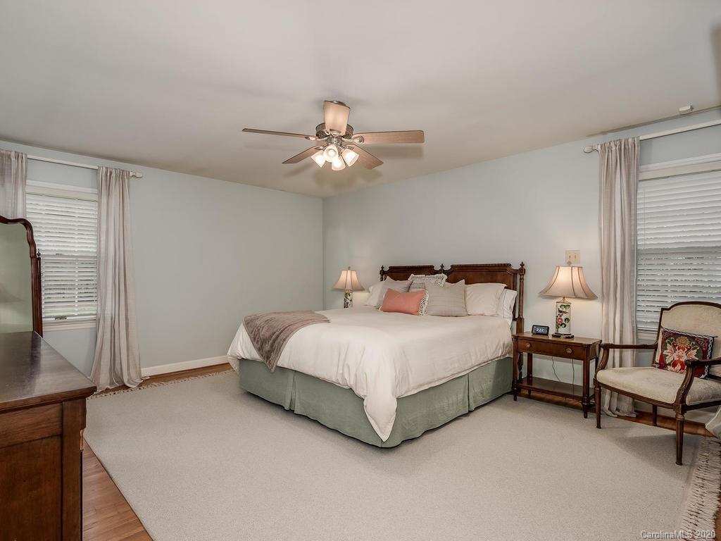 3931 Braxton Drive Charlotte NC 28226