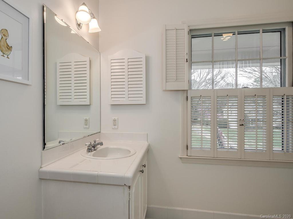 3931 Braxton Drive Charlotte NC 28226