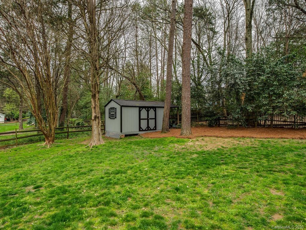3931 Braxton Drive Charlotte NC 28226