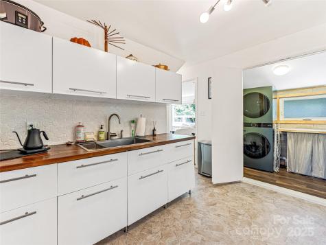 44 Broadview Avenue Asheville NC 28803