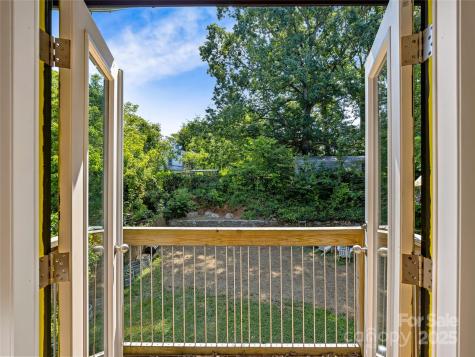 44 Broadview Avenue Asheville NC 28803