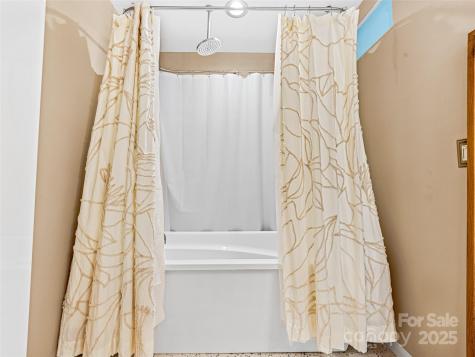 44 Broadview Avenue Asheville NC 28803