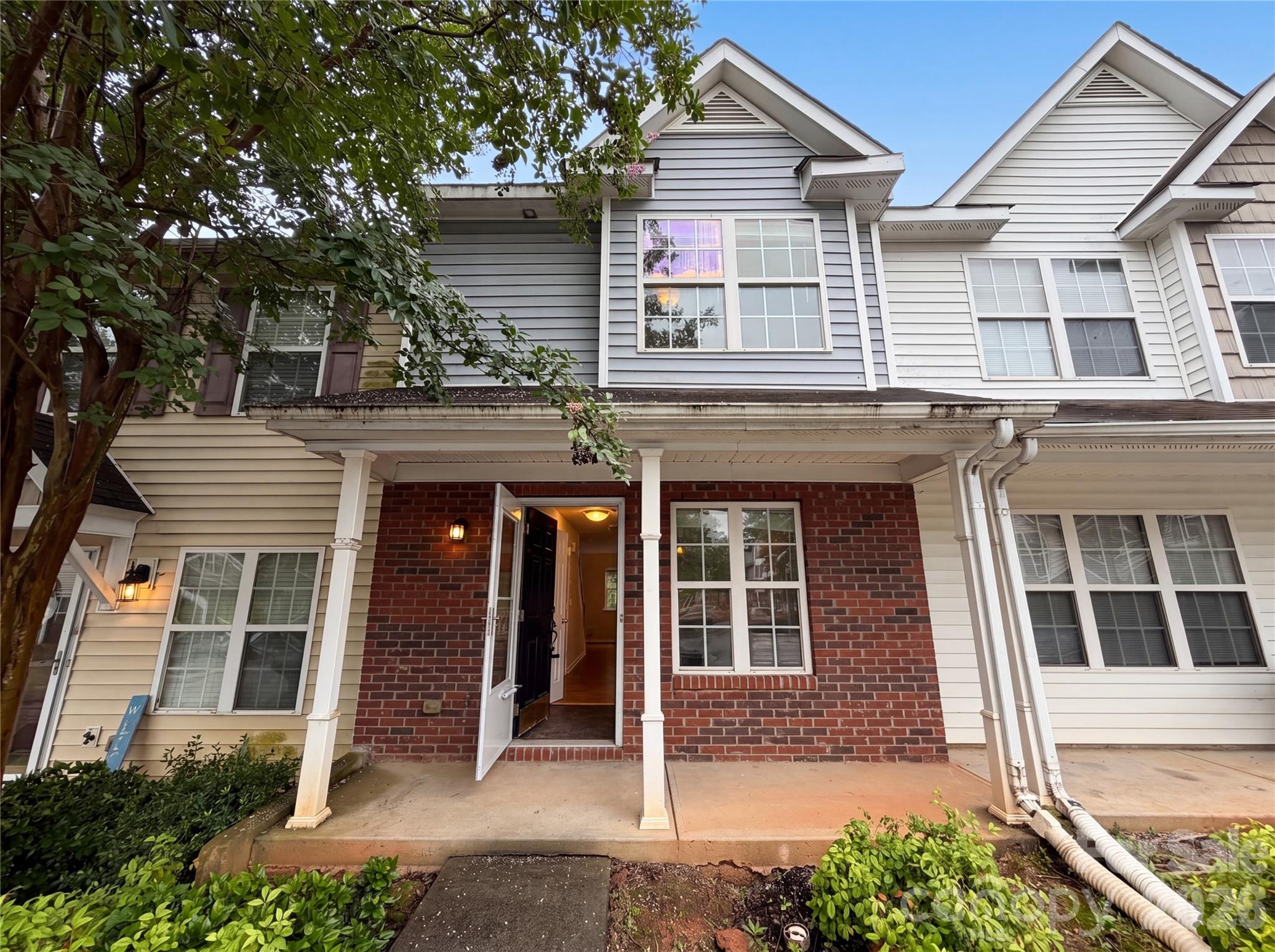 10114 Ballyclare Court Charlotte NC 28213